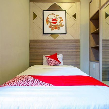 Oyo 1195 The Doctor'S Guest House Syariah Kejayan Luaran gambar
