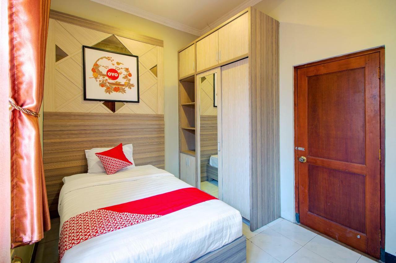 Oyo 1195 The Doctor'S Guest House Syariah Kejayan Luaran gambar