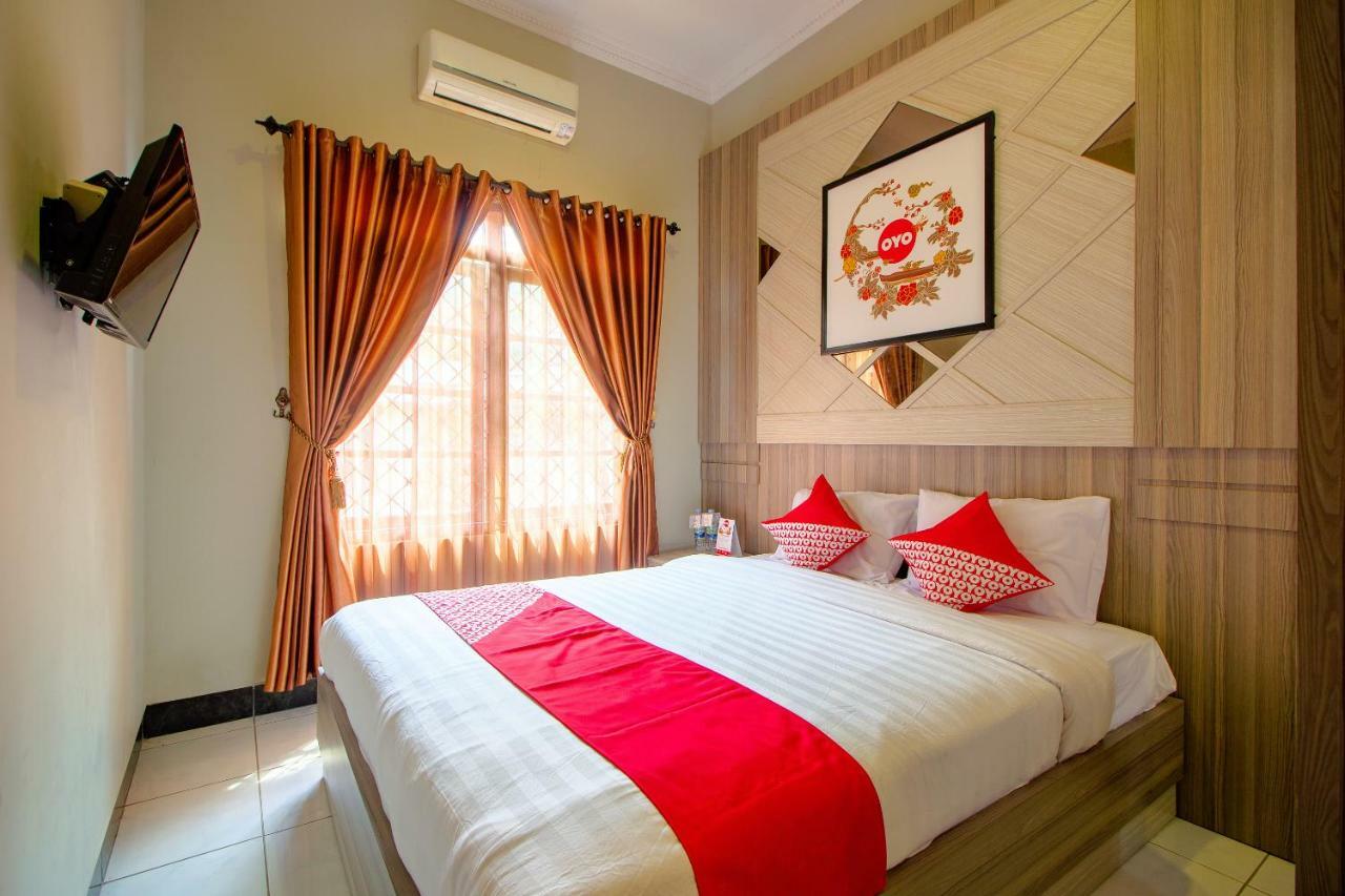 Oyo 1195 The Doctor'S Guest House Syariah Kejayan Luaran gambar