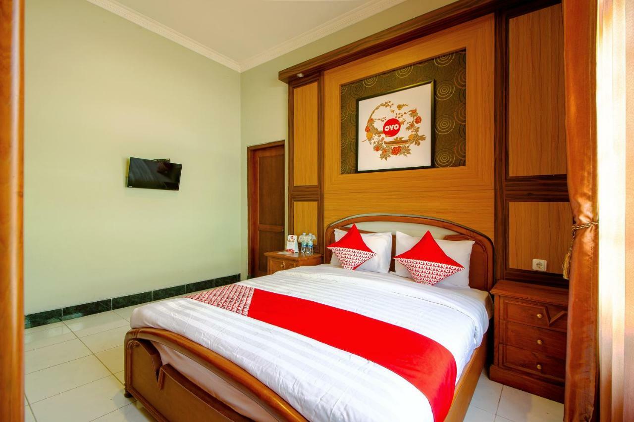 Oyo 1195 The Doctor'S Guest House Syariah Kejayan Luaran gambar