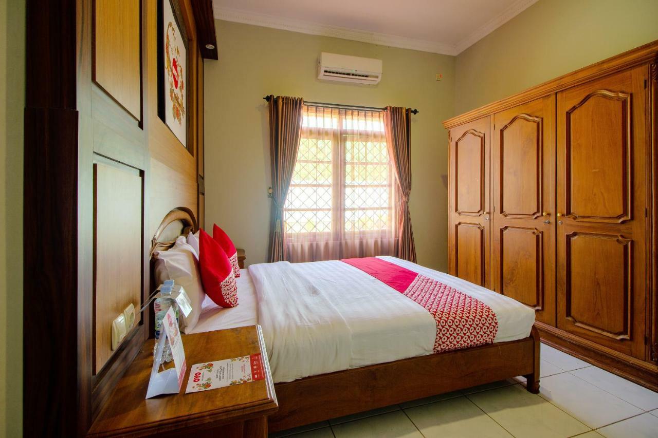 Oyo 1195 The Doctor'S Guest House Syariah Kejayan Luaran gambar