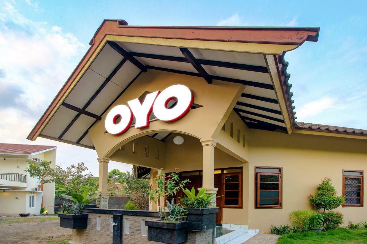 Oyo 1195 The Doctor'S Guest House Syariah Kejayan Luaran gambar